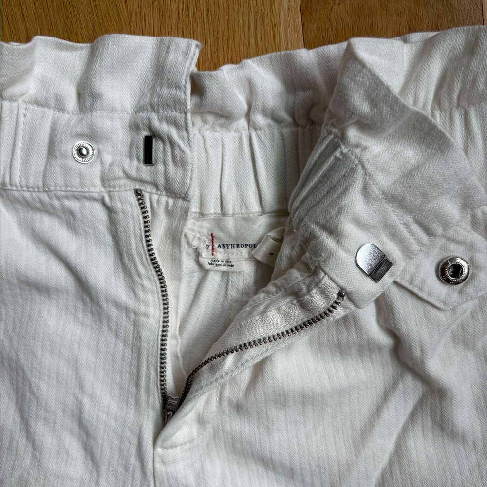 ANTHROPOLOGIE White High Rise Shorts - size small - Picture 6 of 8